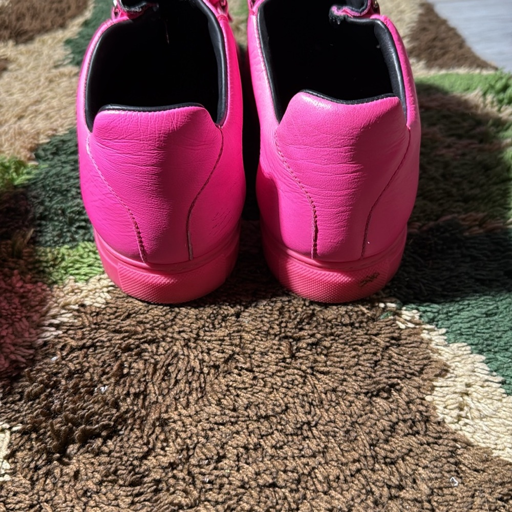 Balenciaga Pink Sneakers Vibrant Low-Top Design - Picture 5 of 5